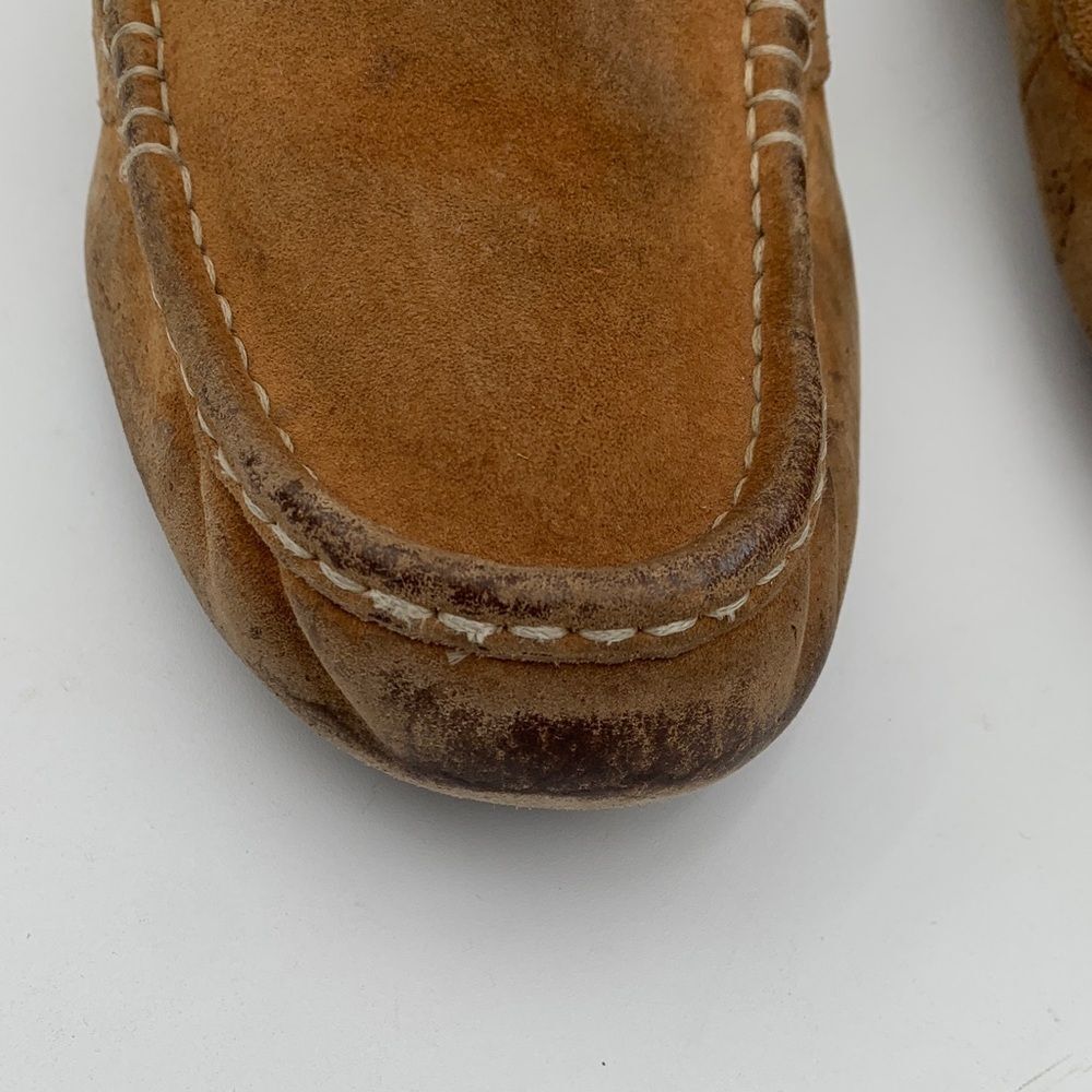 UGG Tan Suede Moccasin Slippers woman’s size 7 - Picture 3 of 13